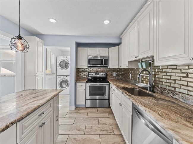 Building Photo - 2924 W Dewey St