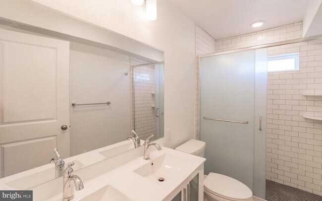 Building Photo - 1616 N Bailey St