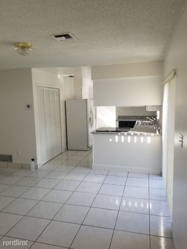 Building Photo - 3 br, 2 bath House - 7424 Portside Ct