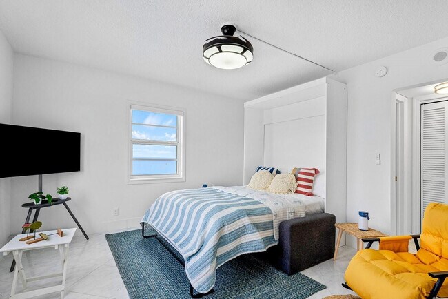 Building Photo - 1500 S Ocean Blvd