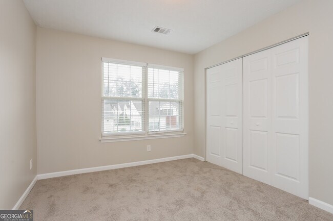 Building Photo - 688 Windcroft Cir NW