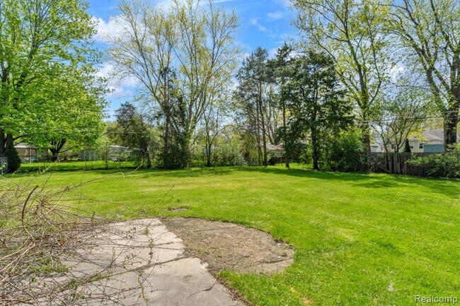 Building Photo - 18792 Old Homestead Dr