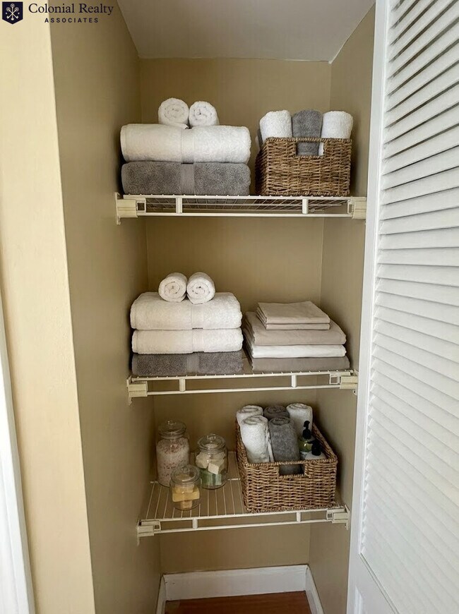 Building Photo - 85 Brainerd Rd