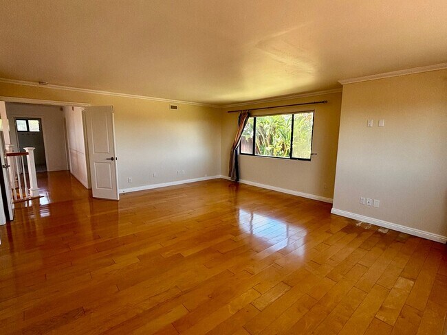 Building Photo - Beautiful La Jolla Alta Home!