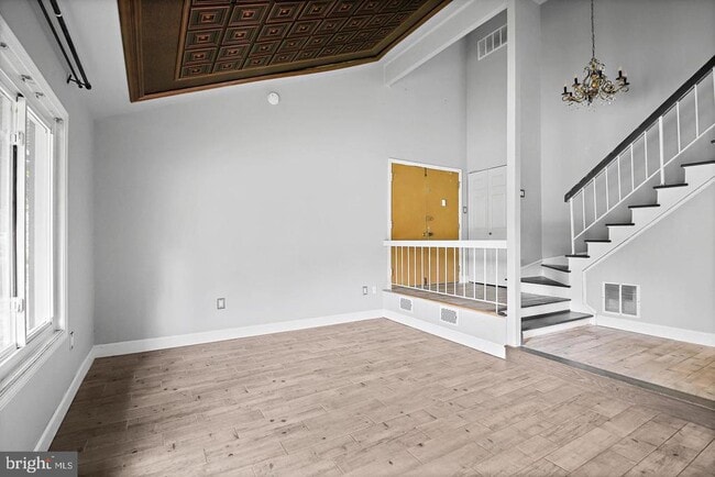 Building Photo - 511 Avondale Dr