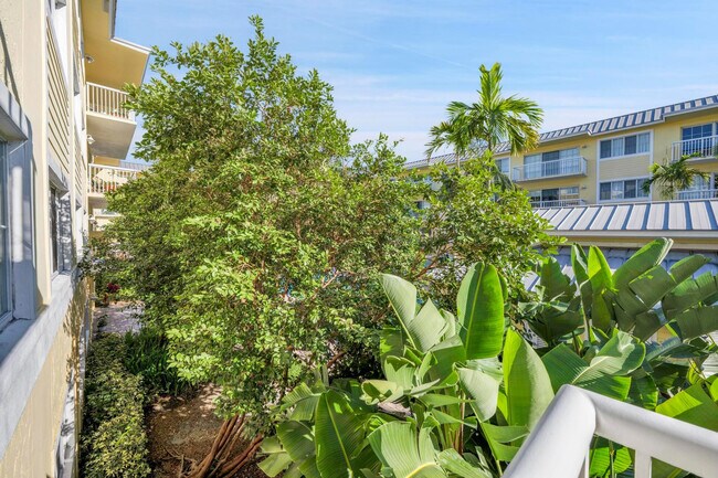 Building Photo - 1515 E Broward Blvd