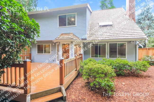 Building Photo - 20637 NE 34th Pl