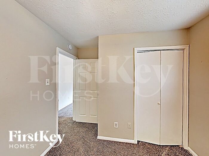 Building Photo - 23059 Banquo Dr