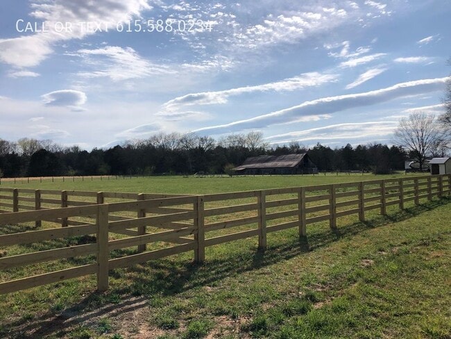 Building Photo - 2705 Warner Rd