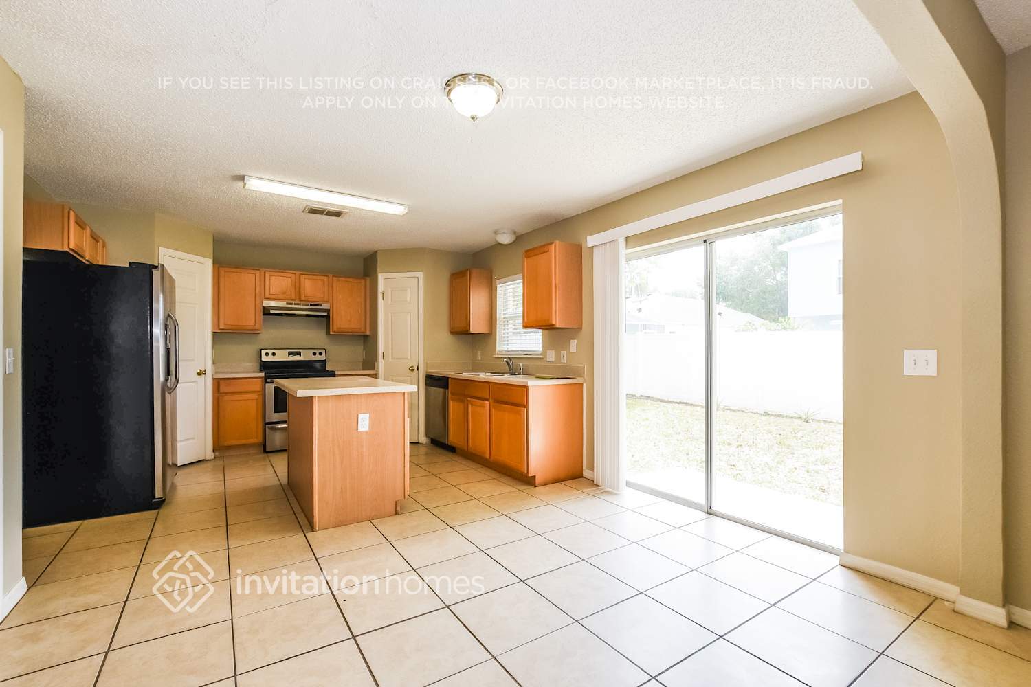 Building Photo - 580 Birch Ct