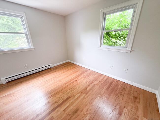 Building Photo - 15 Trout Brook Rd