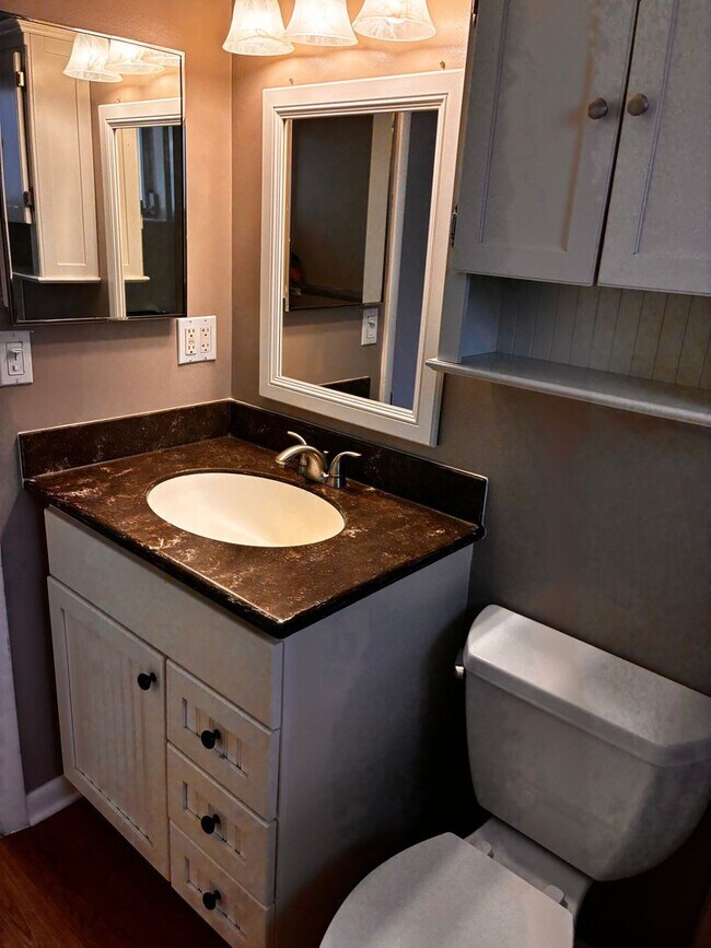 Building Photo - 55+ Charming first-floor condo nestled in the serene Fairways 3 Condominiums