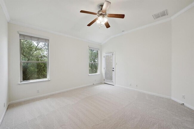 Building Photo - 503 S Meadowlark St