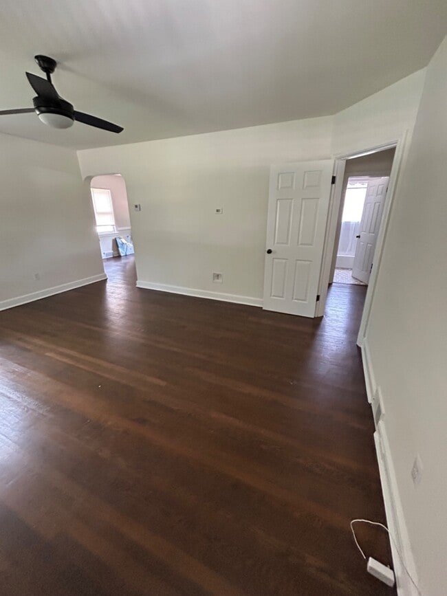 Building Photo - 9407 Colesville Rd