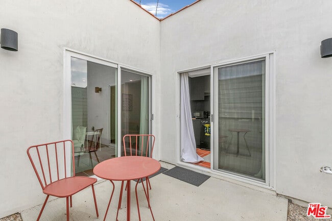 Building Photo - 6741 Arlington Ave