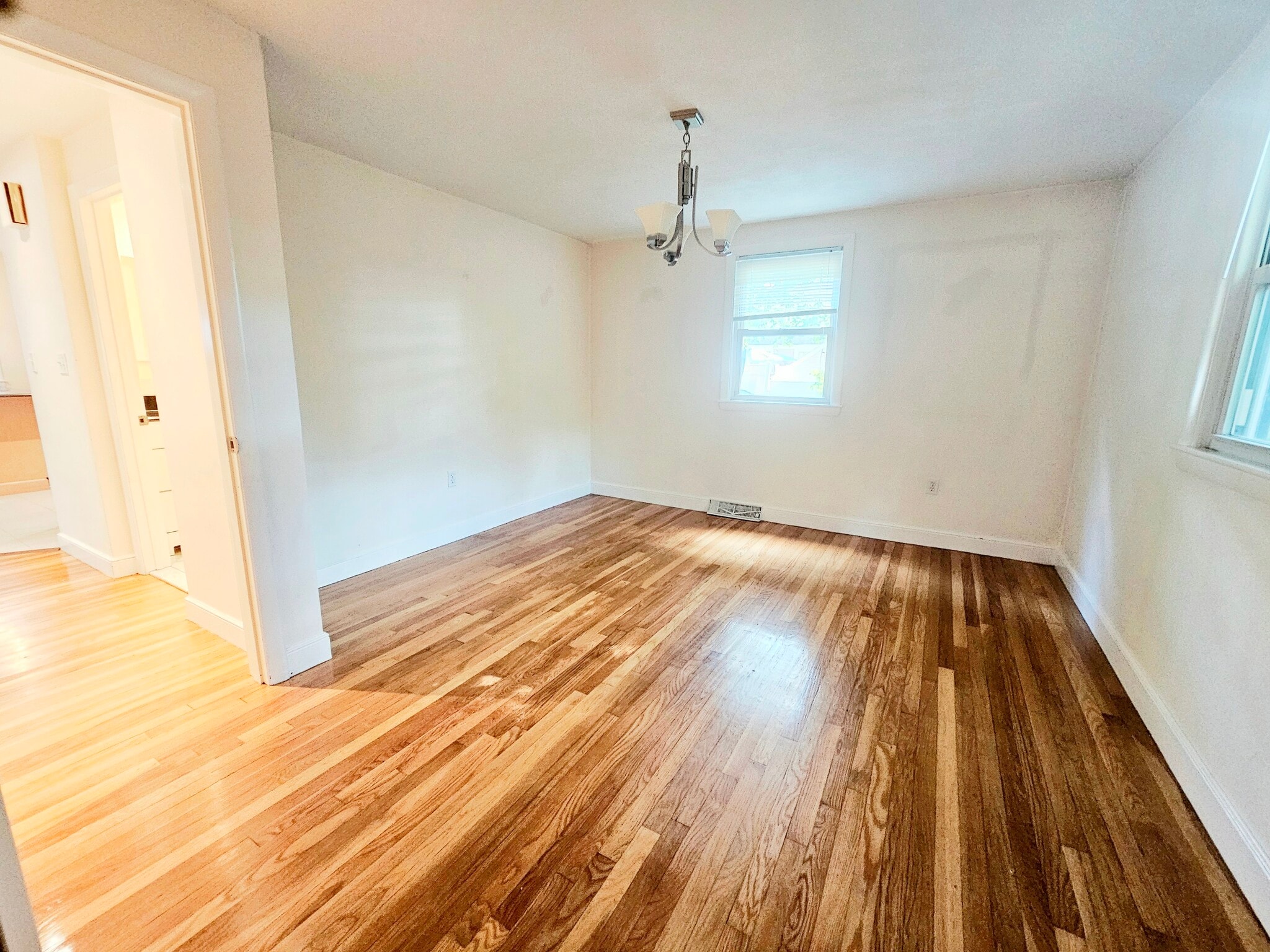 Building Photo - 11 Rockland Pl