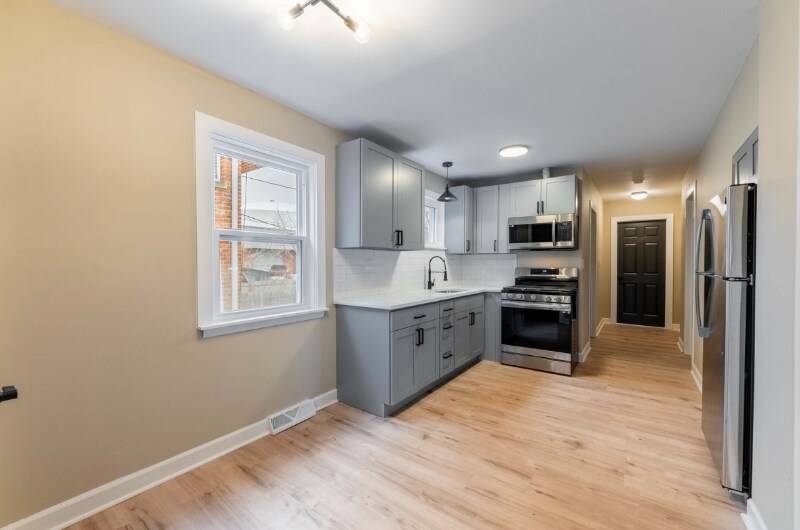 Building Photo - 3007 Euclid Ave