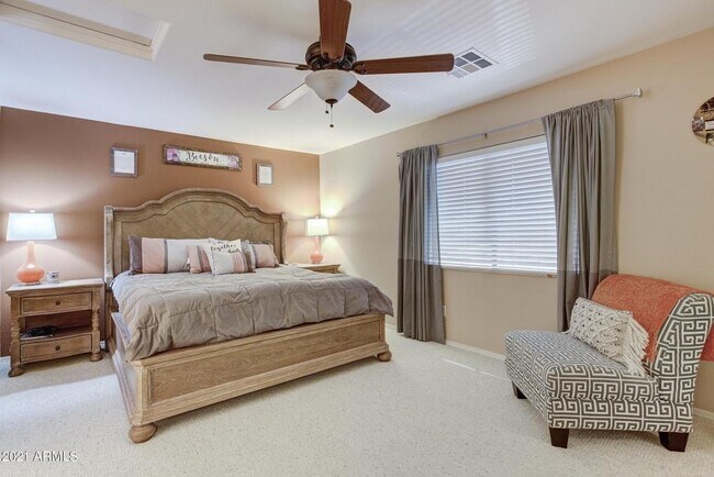 Building Photo - 8074 W Beck Ln