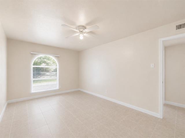 Building Photo - 1000 Windy Meadow Dr