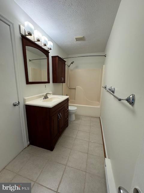 Building Photo - 104 Woodridge Ct