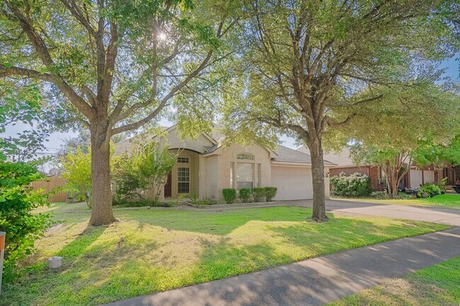 Building Photo - 4439 Hunters Lodge Dr