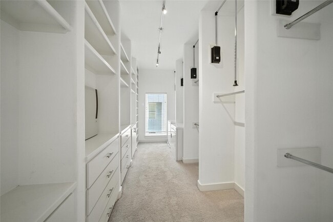 Building Photo - 1826 Prospect St