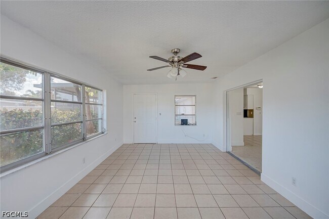 Building Photo - 220 Punta Alta Ct