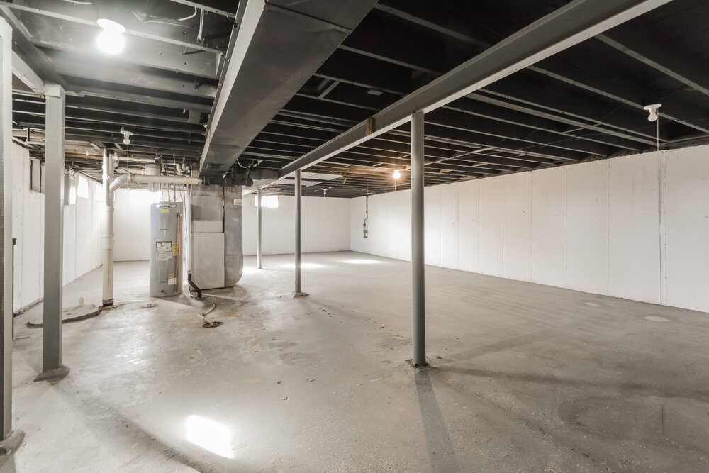 Building Photo - 730 Loyola Dr