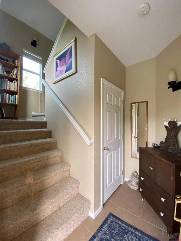 Building Photo - 2059 Grays Peak Dr