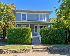 Building Photo - 5 bedroom house in the heart of Corvallis!
