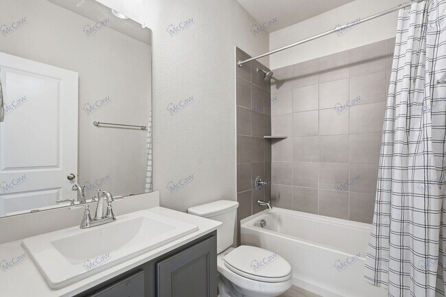 Building Photo - 7041 Helena Hl