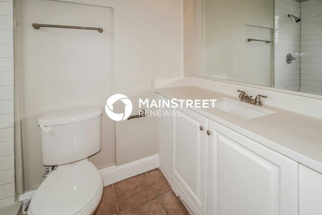 Building Photo - 3 Bedroom Pet-Friendly Home in LONGWOOD, F...