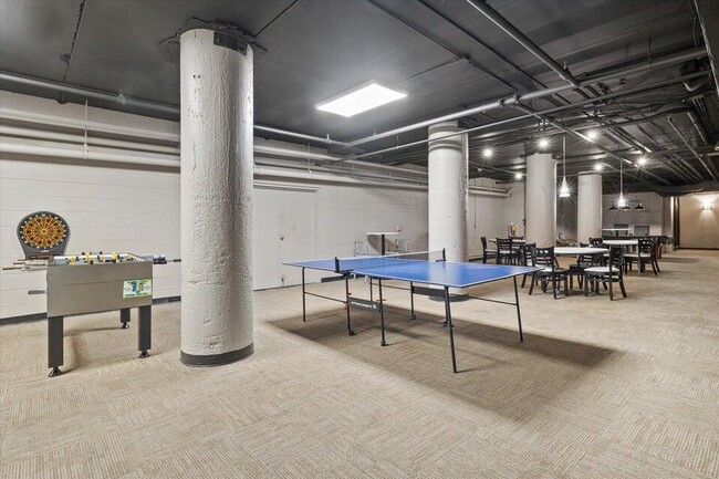 Building Photo - 270 E Highland Ave