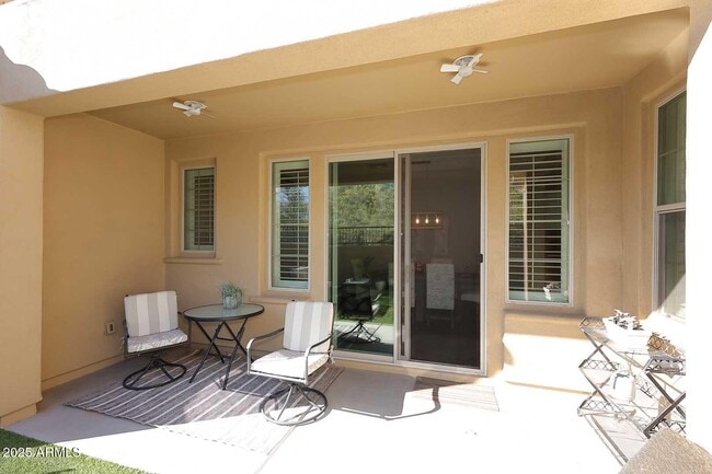 Building Photo - 10072 E Bell Rd