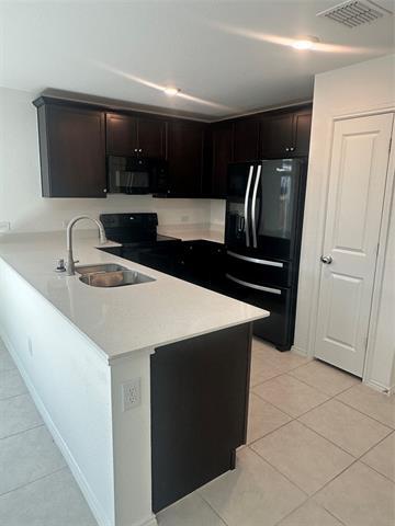 Building Photo - 202 Lemongrass Dr