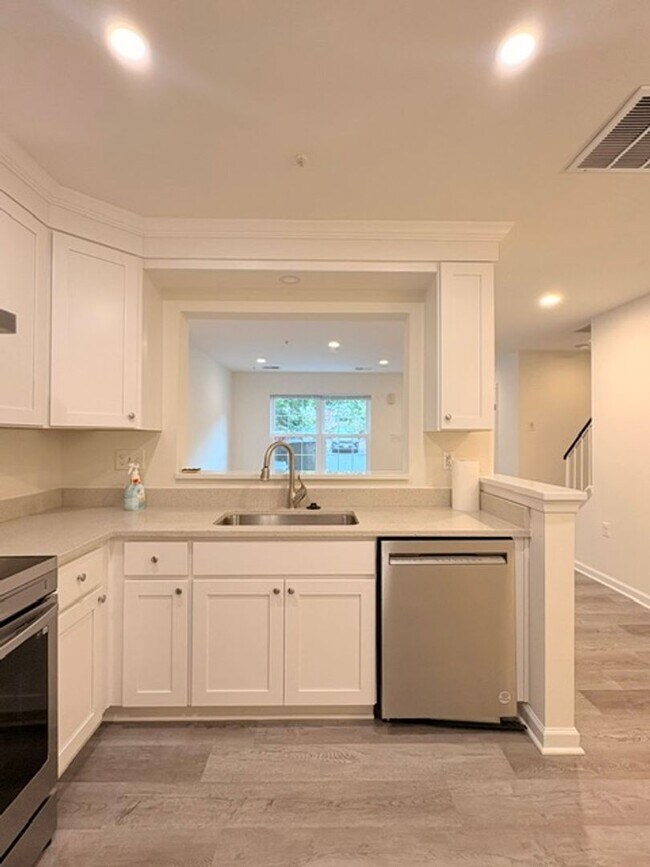 Building Photo - 13941 Highstream Pl