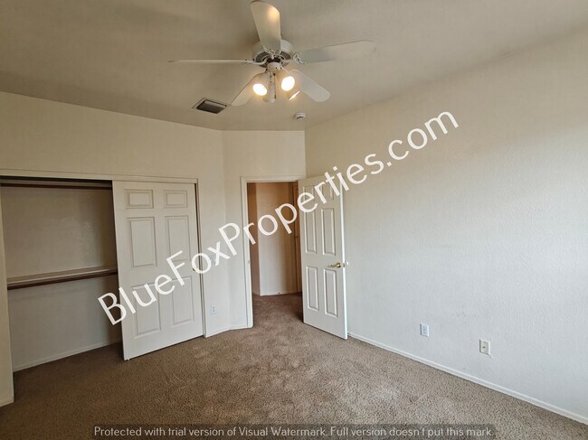 Building Photo - 7600 W Summer Sky Dr