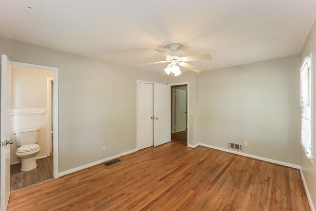 Building Photo - 3639 Telstar Dr