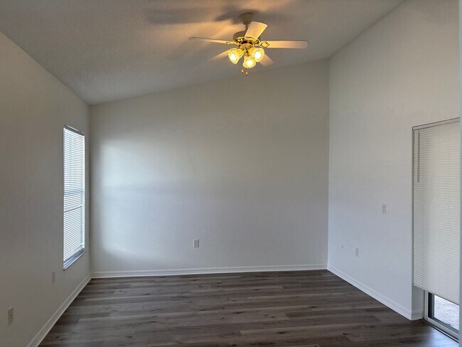 Building Photo - Spacious 4-Bedroom Pool Home in Indian Creek – Kissimmee, FL