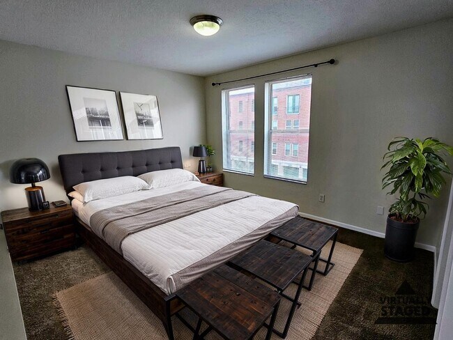 Building Photo - 120 E Mound St