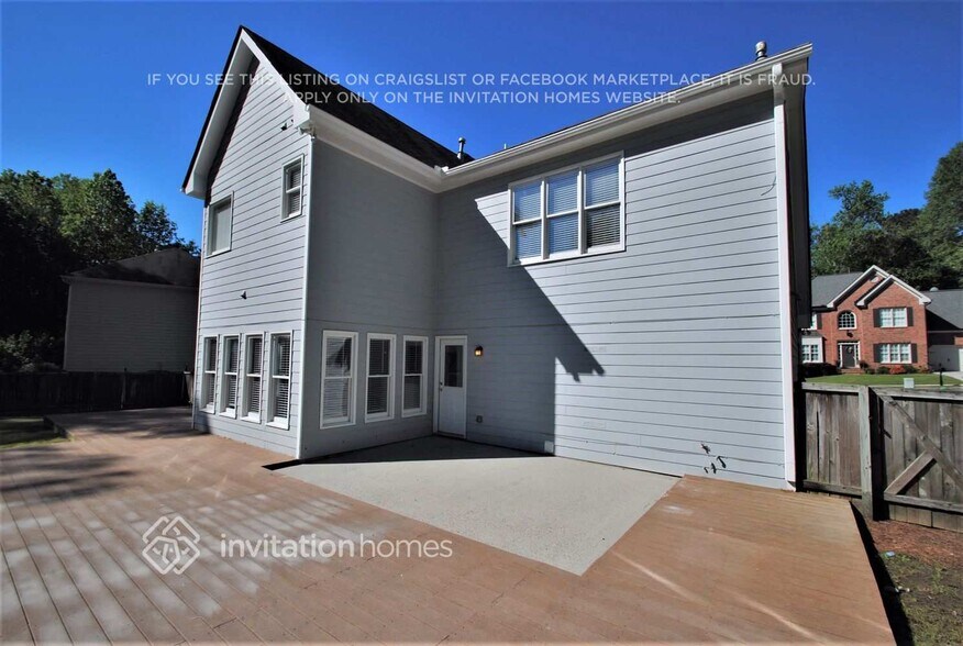 Building Photo - 1565 Woodpoint Way