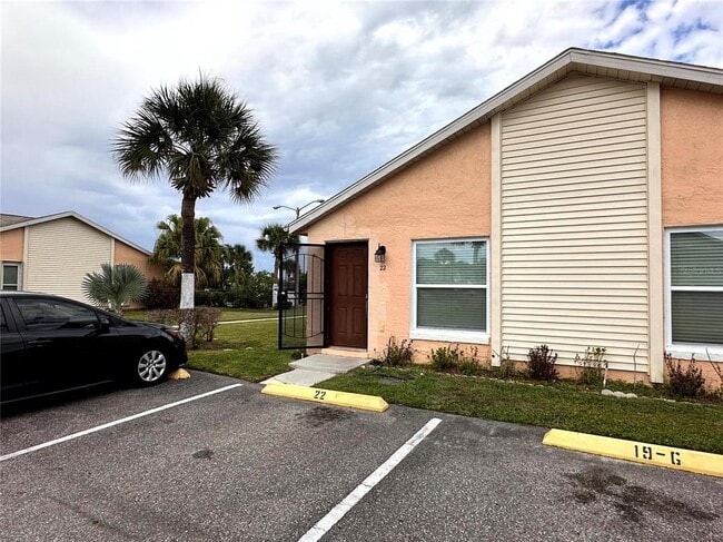 Building Photo - 22 W Country Cove Way