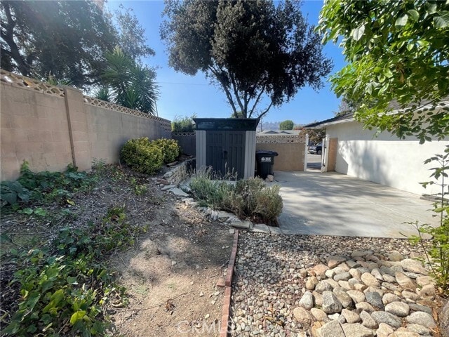 Building Photo - 15702 Del Prado Dr