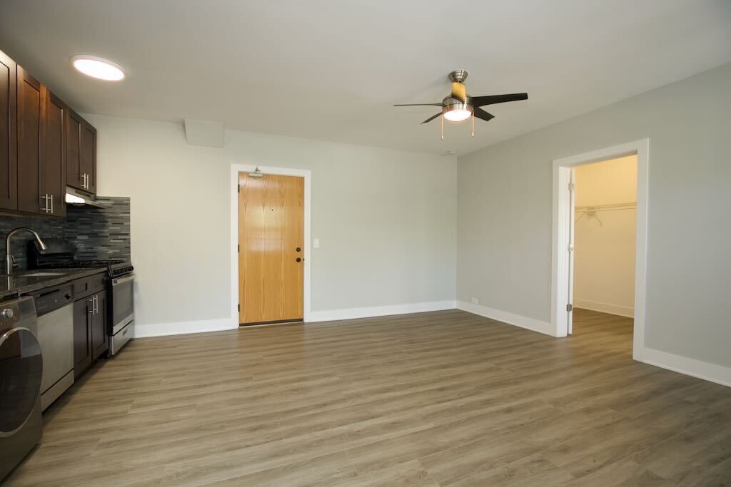 Building Photo - 730 Judson Ave