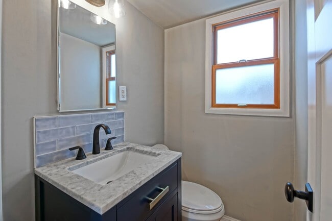 Building Photo - ENJOY INDOOR/OUTDOOR CALIFORNIA LIVING IN THIS CHARMING & STYLISH, 3BR1.5BA GOLDEN HILLS HOME W/ ...
