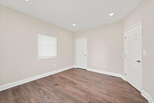 Building Photo - 1605 Brintons Bridge Rd