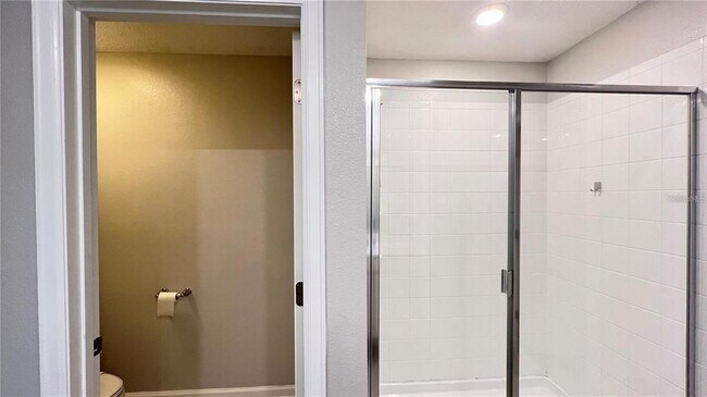 Building Photo - 1343 Lassen St