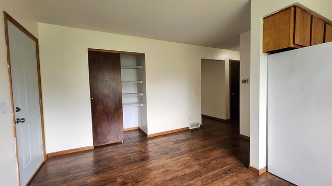 Building Photo - 2419 Adler Cir
