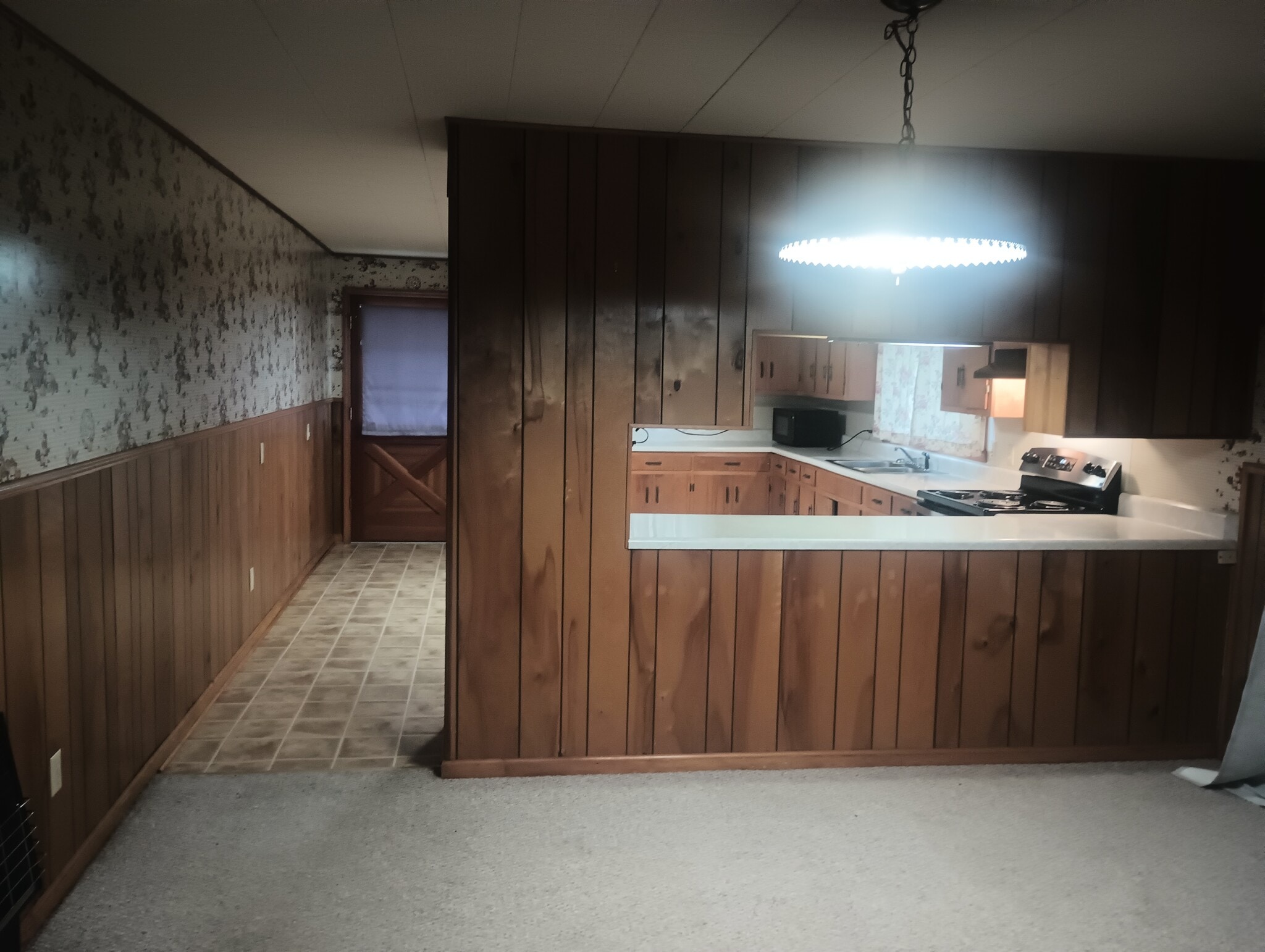 Kitchen - 1039 Old State Highway 8