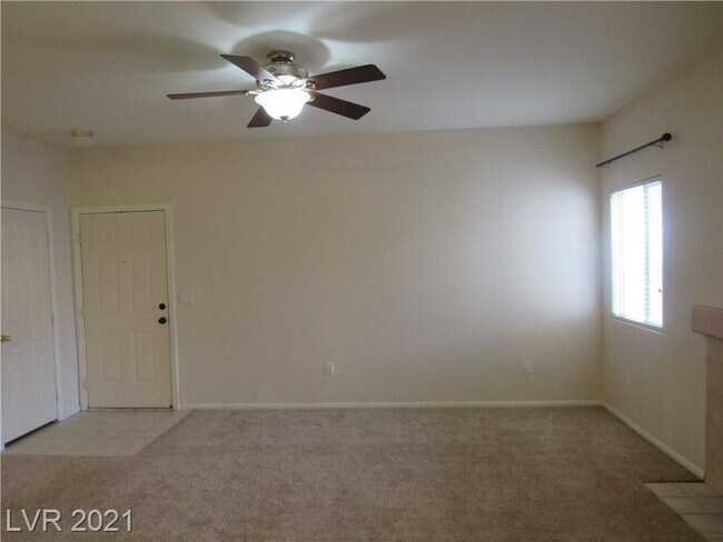 Building Photo - 855 N Stephanie St